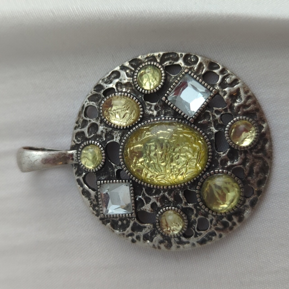 Lia Sophia pendant